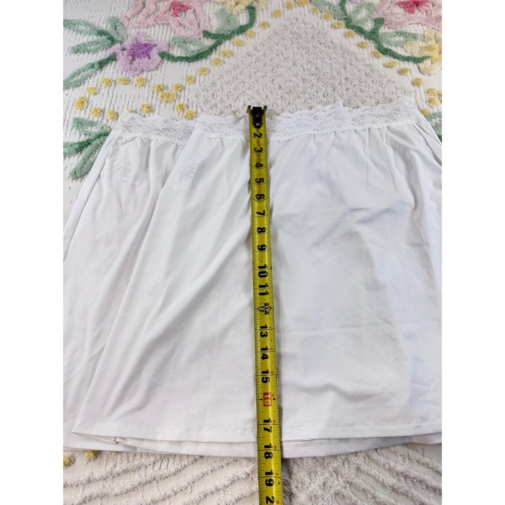 Vanity Fair 2 Pack White Half Slips Lace Waist Nylon Spandex Size Medium 11073 - Picture 6 of 9